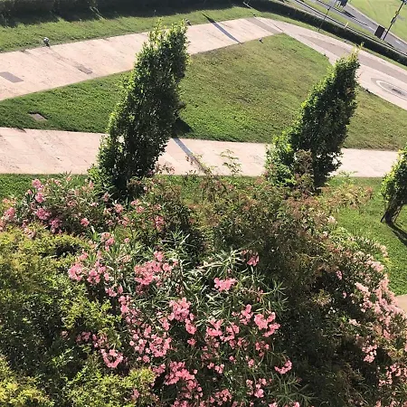 公寓 Panoramic Lake Apartment *